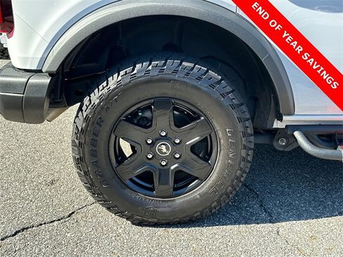 Certified 2024 Ford Bronco Black Diamond image 17