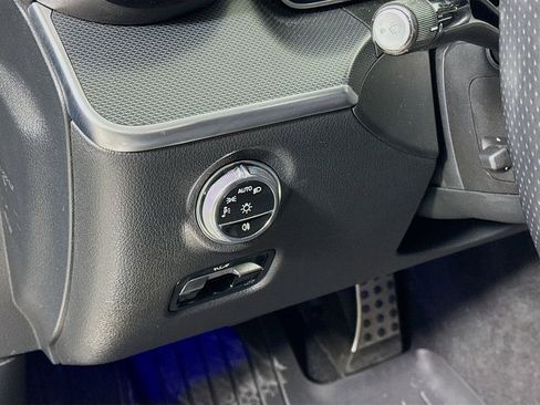 Used 2024 Mercedes-Benz C 300 4MATIC Sedan w/ AMG Line w/ Night Package image 10