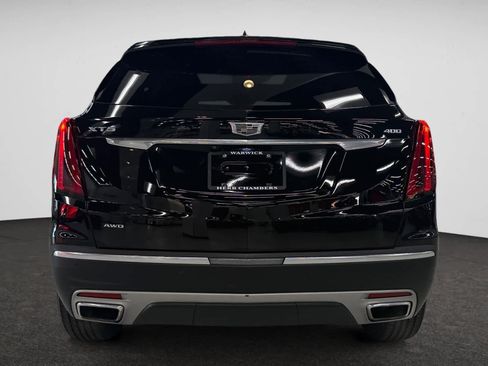Certified 2022 Cadillac XT5 Premium Luxury w/ LPO, Floor Liner Package image 8
