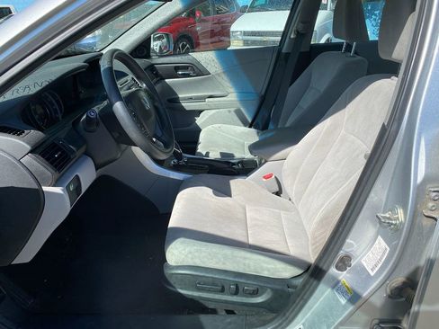Used 2013 Honda Accord EX image 11