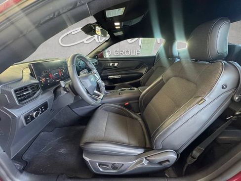 Used 2025 Ford Mustang Coupe RWD image 19