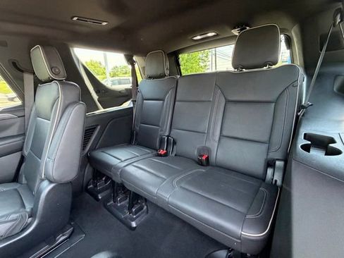 Certified 2023 GMC Yukon SLT w/ SLT Premium Package AWD/4WD image 40