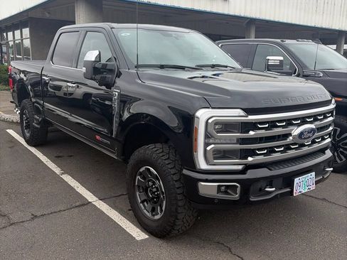 Used 2024 Ford F350 Platinum w/ Tremor Off-Road Package AWD/4WD image 3