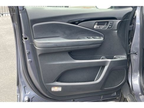 Certified 2020 Honda Passport Elite image 11