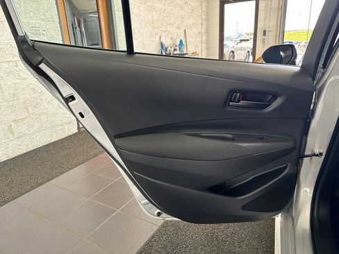 Used 2024 Toyota Corolla LE FWD image 39