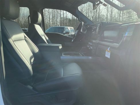New 2026 Ford F250 Lariat w/ Black Appearance Package image 12