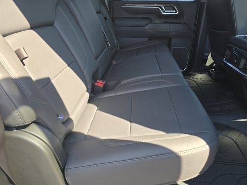 Used 2026 Chevrolet Silverado 2500 LTZ w/ LTZ Plus Package AWD/4WD image 32