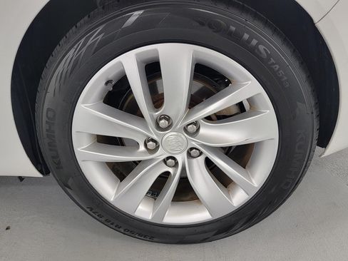 Used 2015 Buick Regal Premium FWD image 10