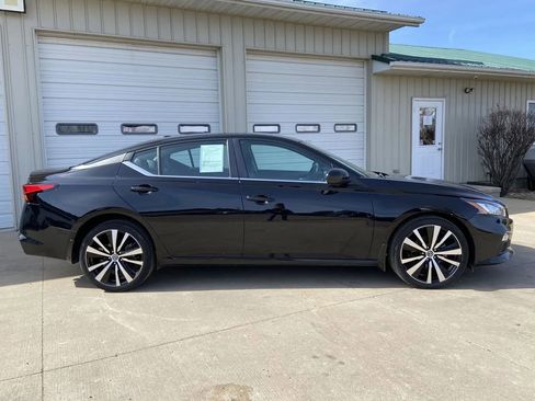 Used 2022 Nissan Altima 2.5 SR image 7