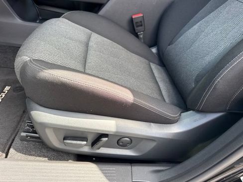 Used 2026 Nissan Rogue SV AWD/4WD image 15