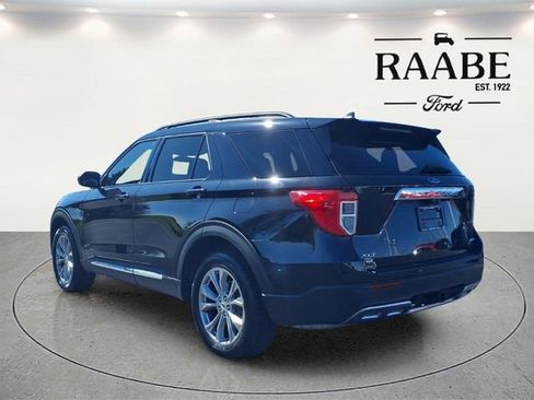Used 2023 Ford Explorer XLT w/ Equipment Group 202A AWD/4WD image 5
