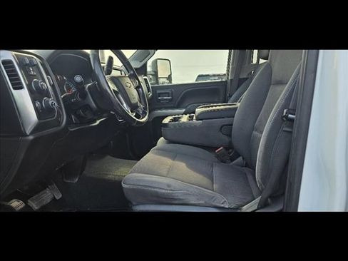 Used 2019 Chevrolet Silverado 2500 LT w/ LT Convenience Package AWD/4WD image 13