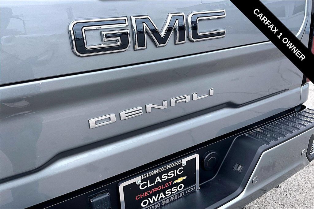 Used 2025 GMC Sierra 3500 Denali Ultimate AWD/4WD image 24