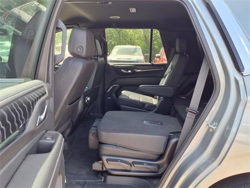 Used 2023 GMC Yukon Denali image 11