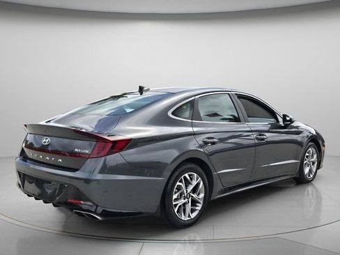 Used 2023 Hyundai Sonata SEL w/ Winter Weather Package FWD image 7