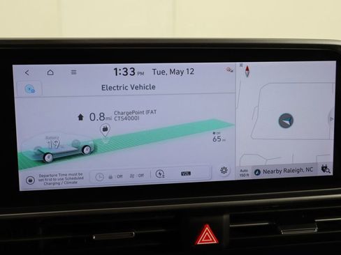 Used 2024 Hyundai Ioniq 6 SE RWD image 32