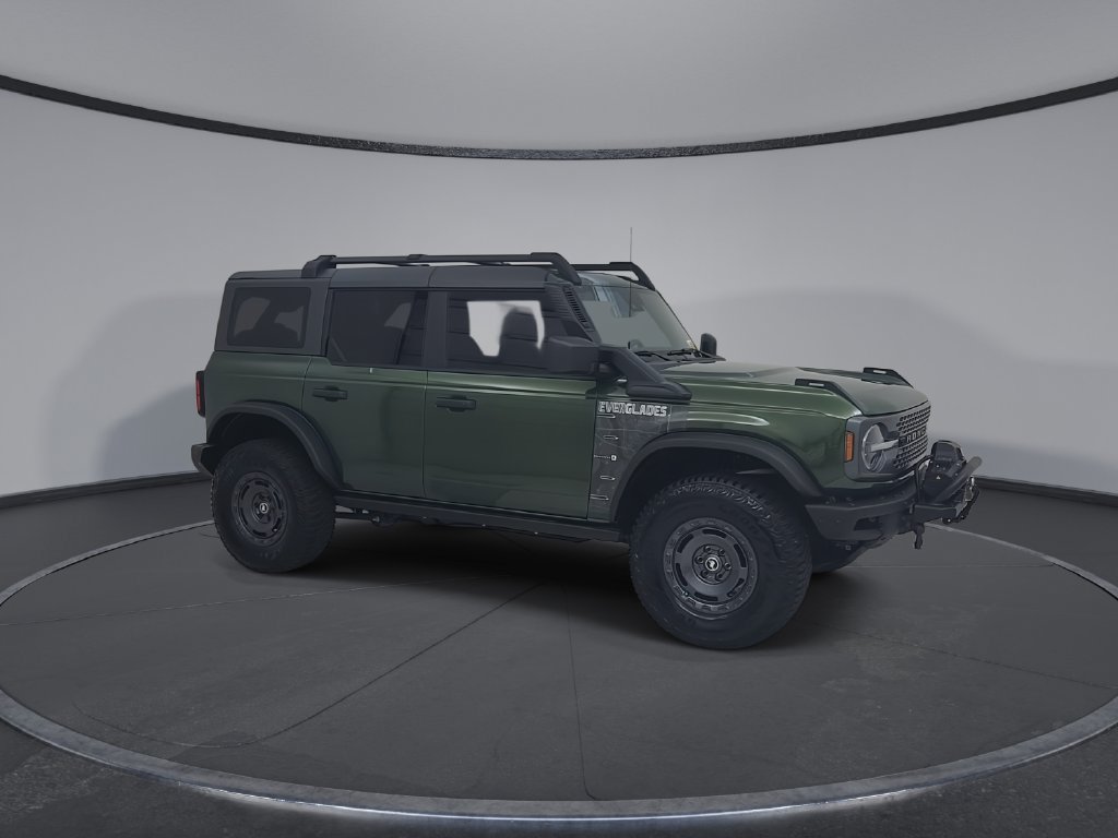 Used 2024 Ford Bronco Everglades AWD/4WD image 2