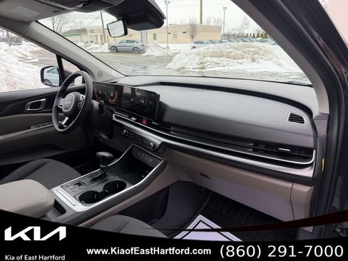 New 2026 Kia Carnival LX FWD image 14