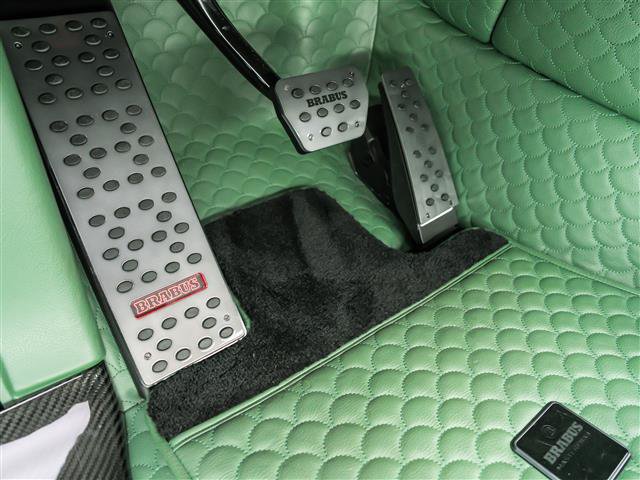Used 2025 Rolls-Royce Cullinan AWD/4WD image 27