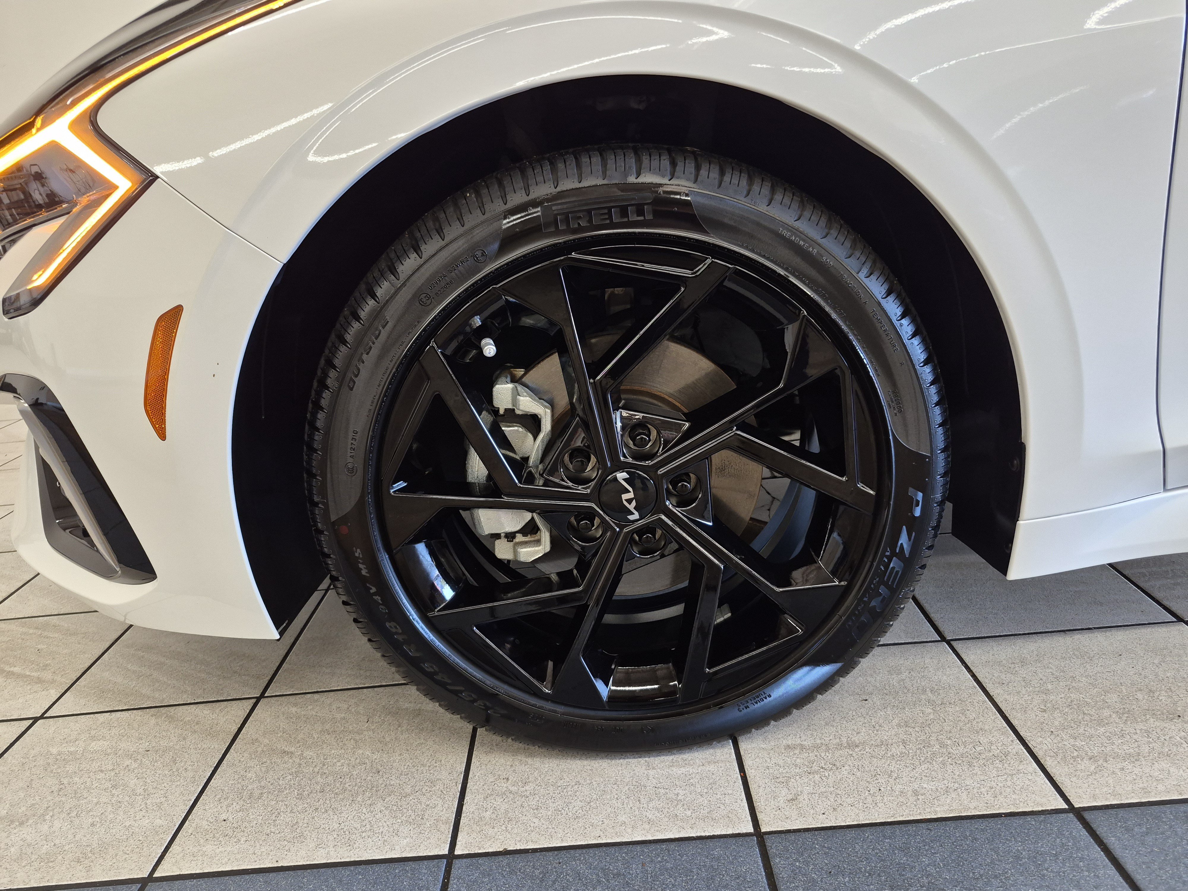 Used 2026 Kia K5 GT-Line w/ GT-Line Premium Package FWD image 8