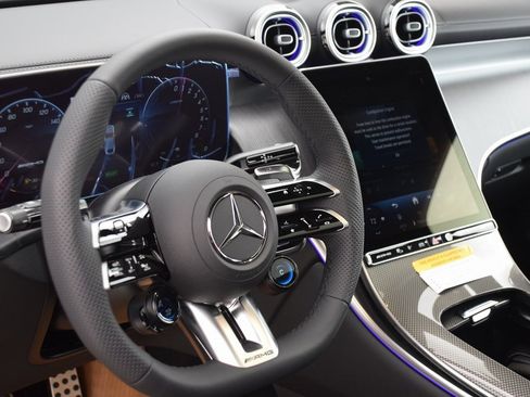 New 2025 Mercedes-Benz GLC 63 AMG S image 17