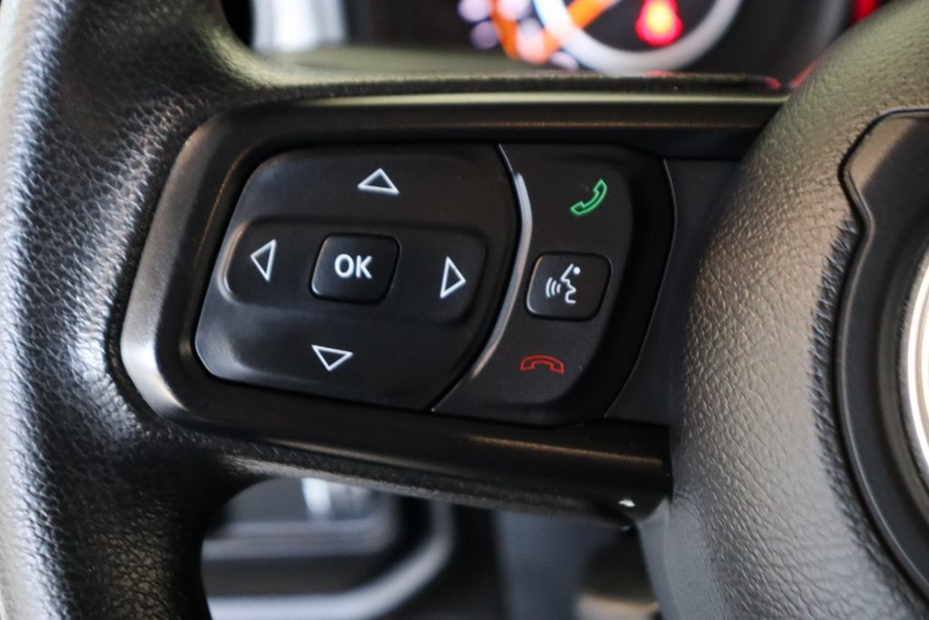 Used 2025 Jeep Gladiator Sport AWD/4WD image 20