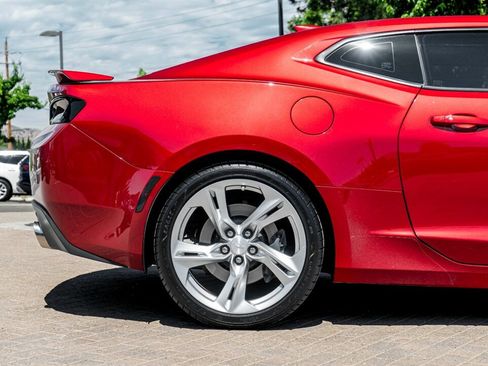 Used 2016 Chevrolet Camaro SS RWD image 13