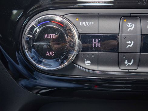 New 2026 Chevrolet Trax ACTIV w/ Driver Confidence Package FWD image 17