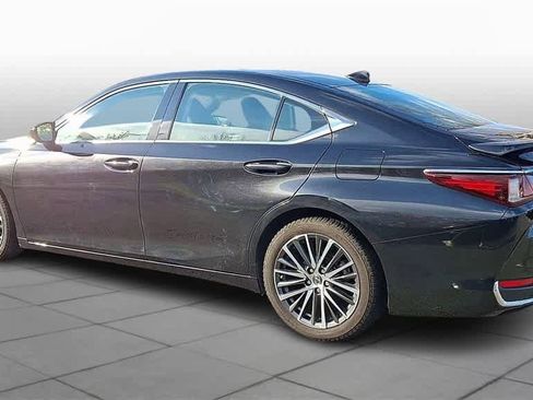 Used 2023 Lexus ES 300h w/ Premium Package image 6