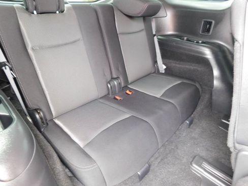 Used 2019 Nissan Pathfinder S AWD/4WD image 26