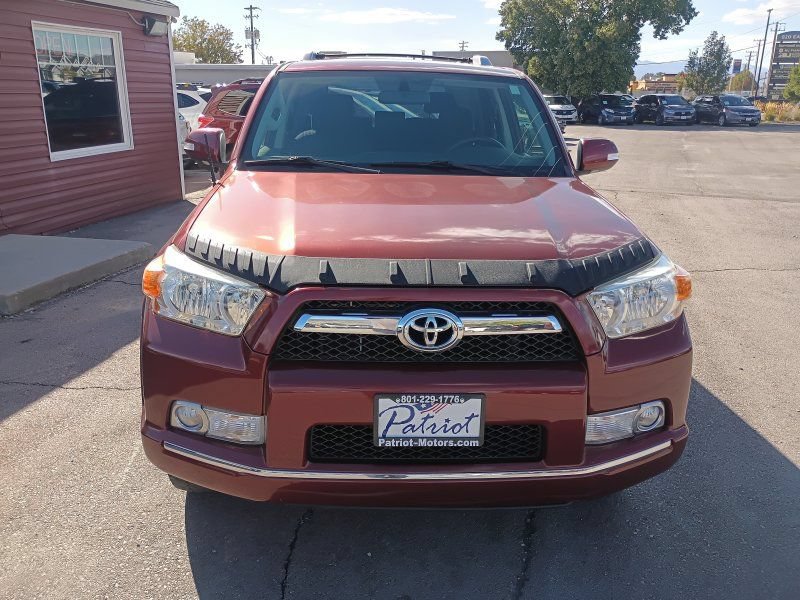 Used 2013 Toyota 4Runner SR5 AWD/4WD image 7