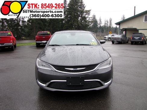 Used 2016 Chrysler 200 Limited image 10