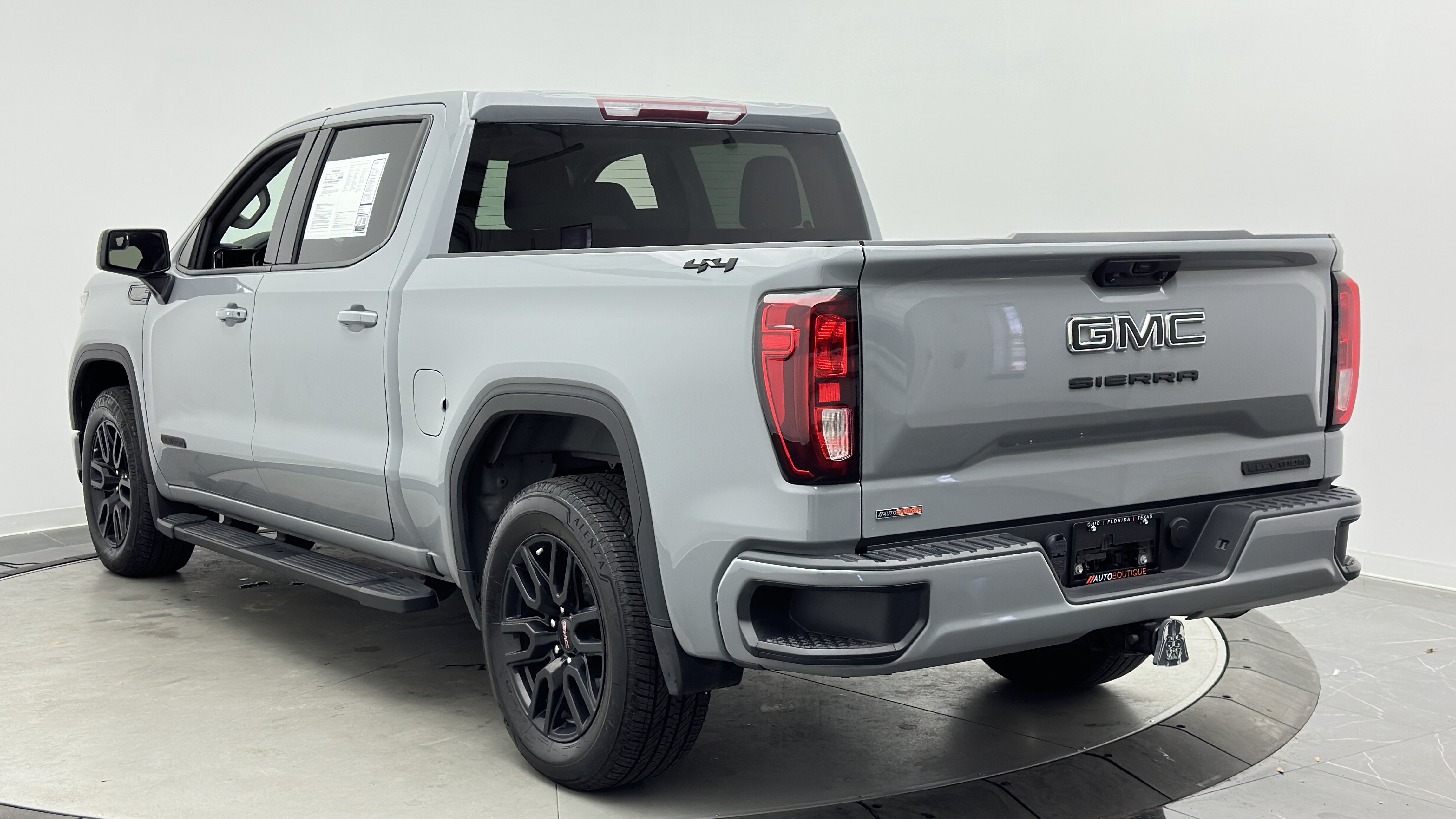 Used 2024 GMC Sierra 1500 Elevation AWD/4WD image 4