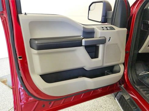 Used 2018 Ford F150 XLT w/ Equipment Group 302A Luxury AWD/4WD image 31