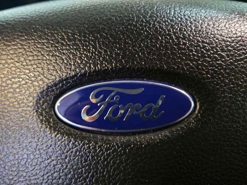 Used 2015 Ford F150 XLT w/ Equipment Group 302A Luxury image 29