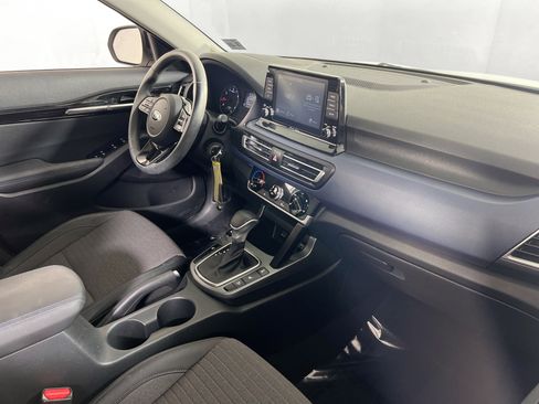 Used 2021 Kia Seltos S image 27