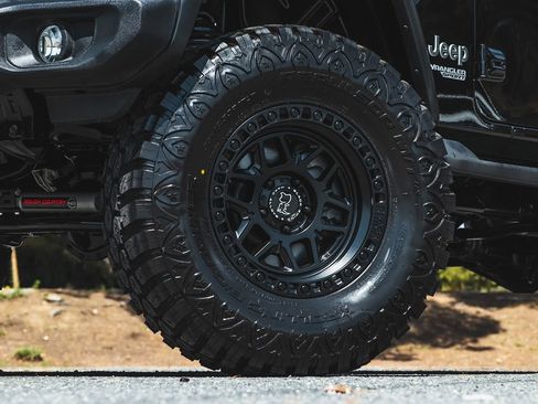 Used 2020 Jeep Wrangler Sport AWD/4WD image 9