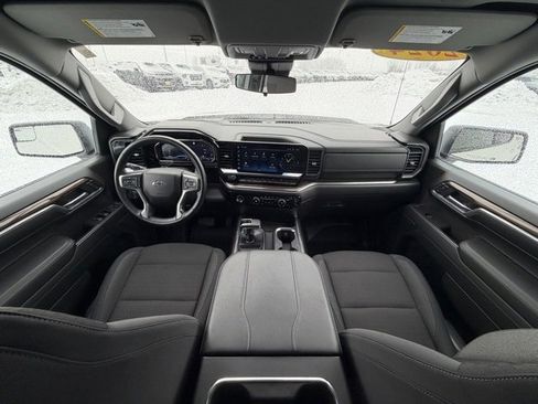 Used 2024 Chevrolet Silverado 1500 RST w/ Z71 Off-Road Package image 23