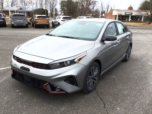 Used 2023 Kia Forte GT-Line w/ GT-Line Technology Package image 4