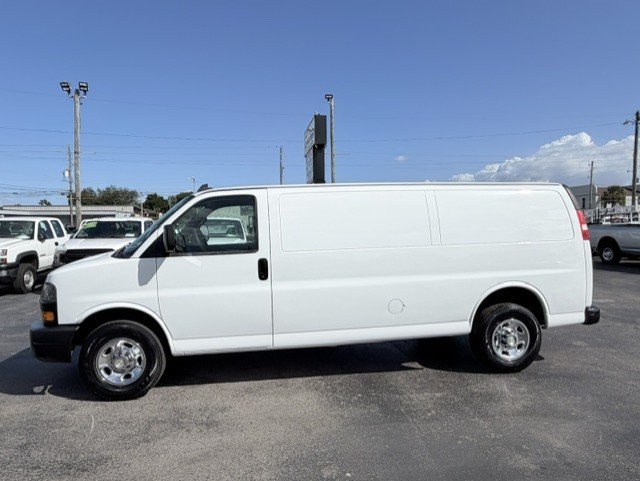 Used 2019 Chevrolet Express 2500 Extended w/ Driver Convenience Package RWD image 9