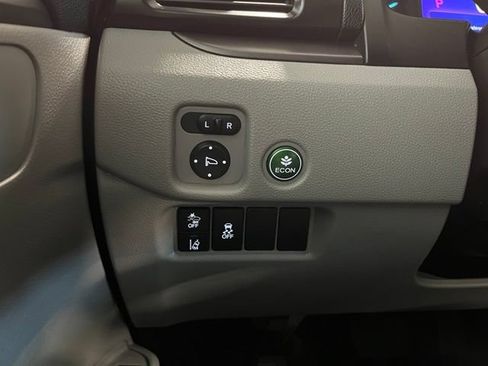 Used 2021 Honda Pilot EX image 25