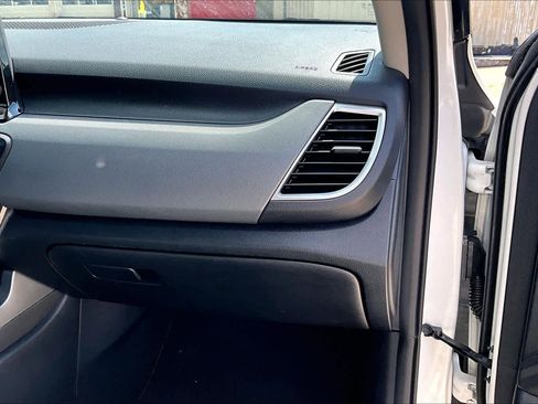 Used 2023 Kia Seltos LX image 17