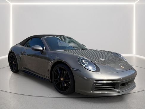 Used 2020 Porsche 911 Carrera RWD image 14