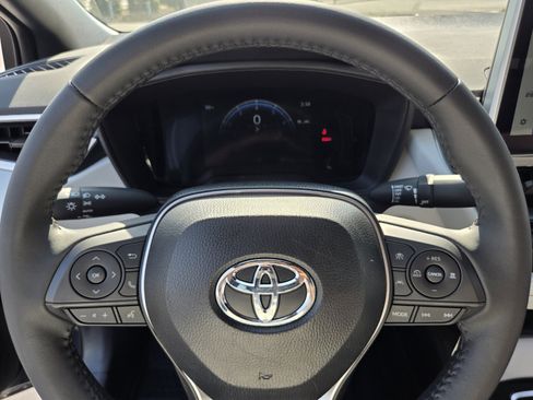 Used 2025 Toyota Corolla FX w/ Convenience Package FWD image 21