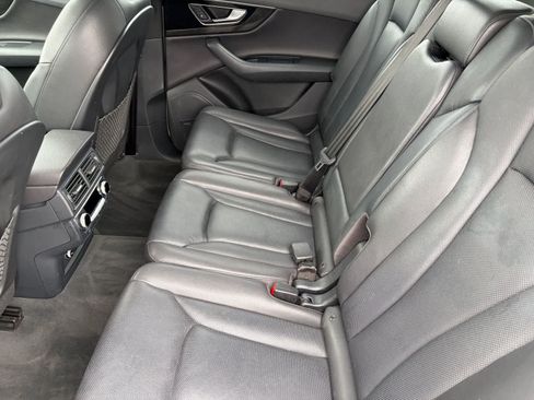 Used 2018 Audi Q7 3.0T Prestige AWD/4WD image 12