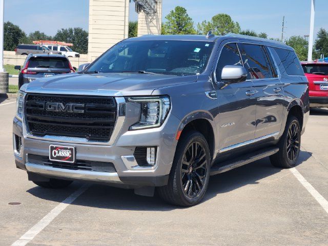 Used 2021 GMC Yukon XL SLT w/ SLT Premium Package AWD/4WD image 3