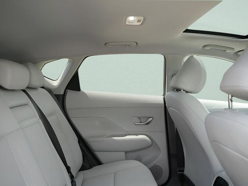 Certified 2024 Hyundai Kona Limited FWD image 15