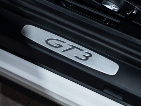 Used 2015 Porsche 911 GT3 RWD image 59