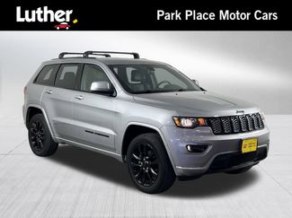 Used 2020 Jeep Grand Cherokee Altitude AWD/4WD video 1