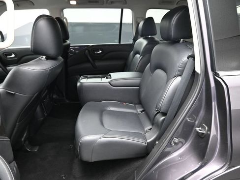 Used 2024 INFINITI QX80 Luxe RWD image 16